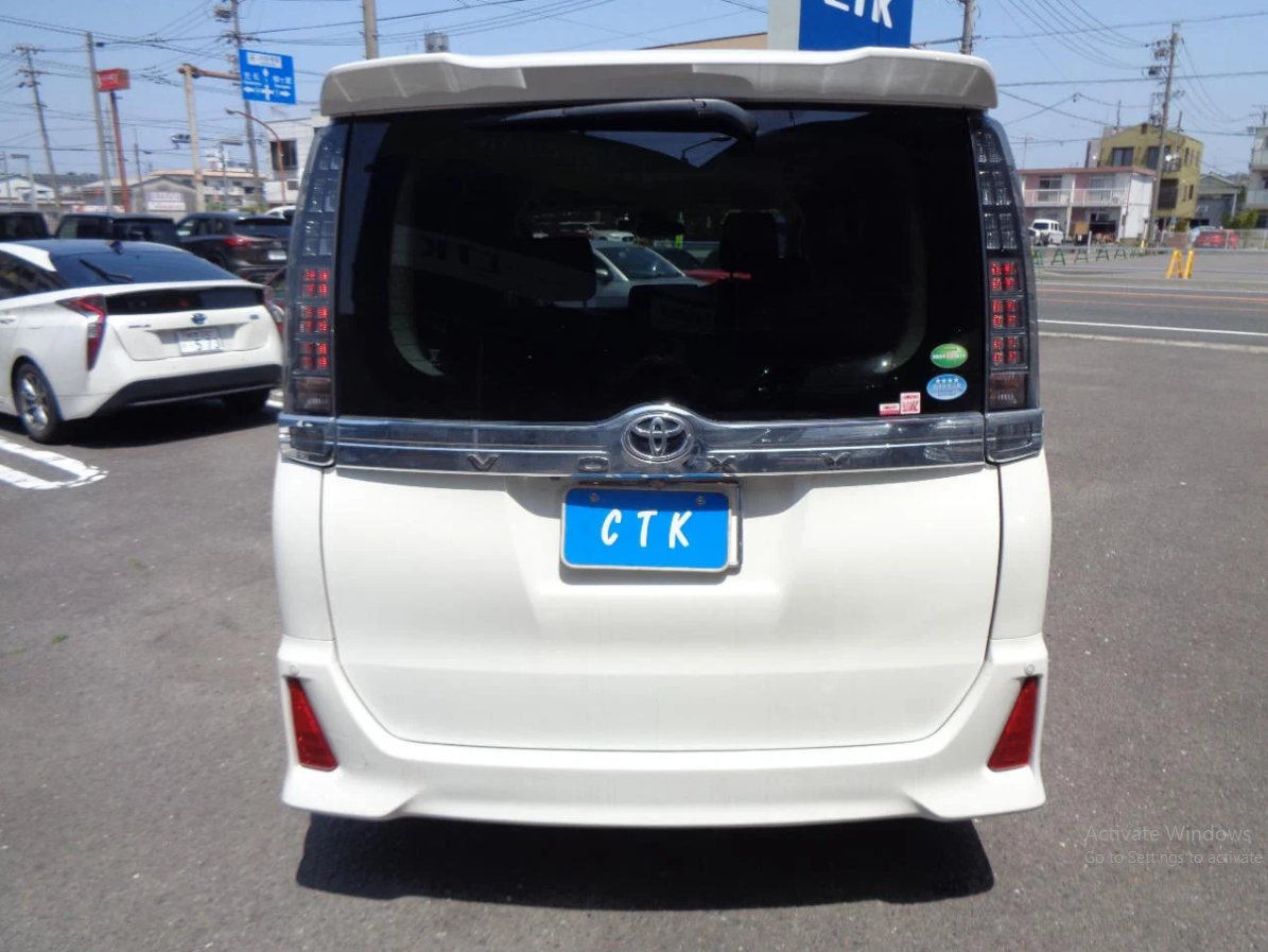 2016 TOYOTA VOXY ZS KIRAMEKI